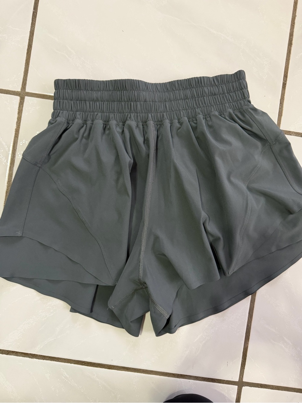 Shake It Out HR Shorts
